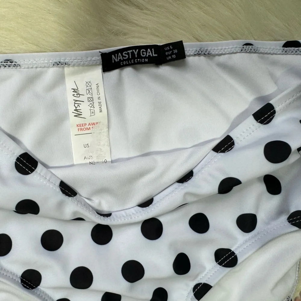 New Set Nasty Gal Polka Dot Strapless Bikini Swim Top White Black High waisted